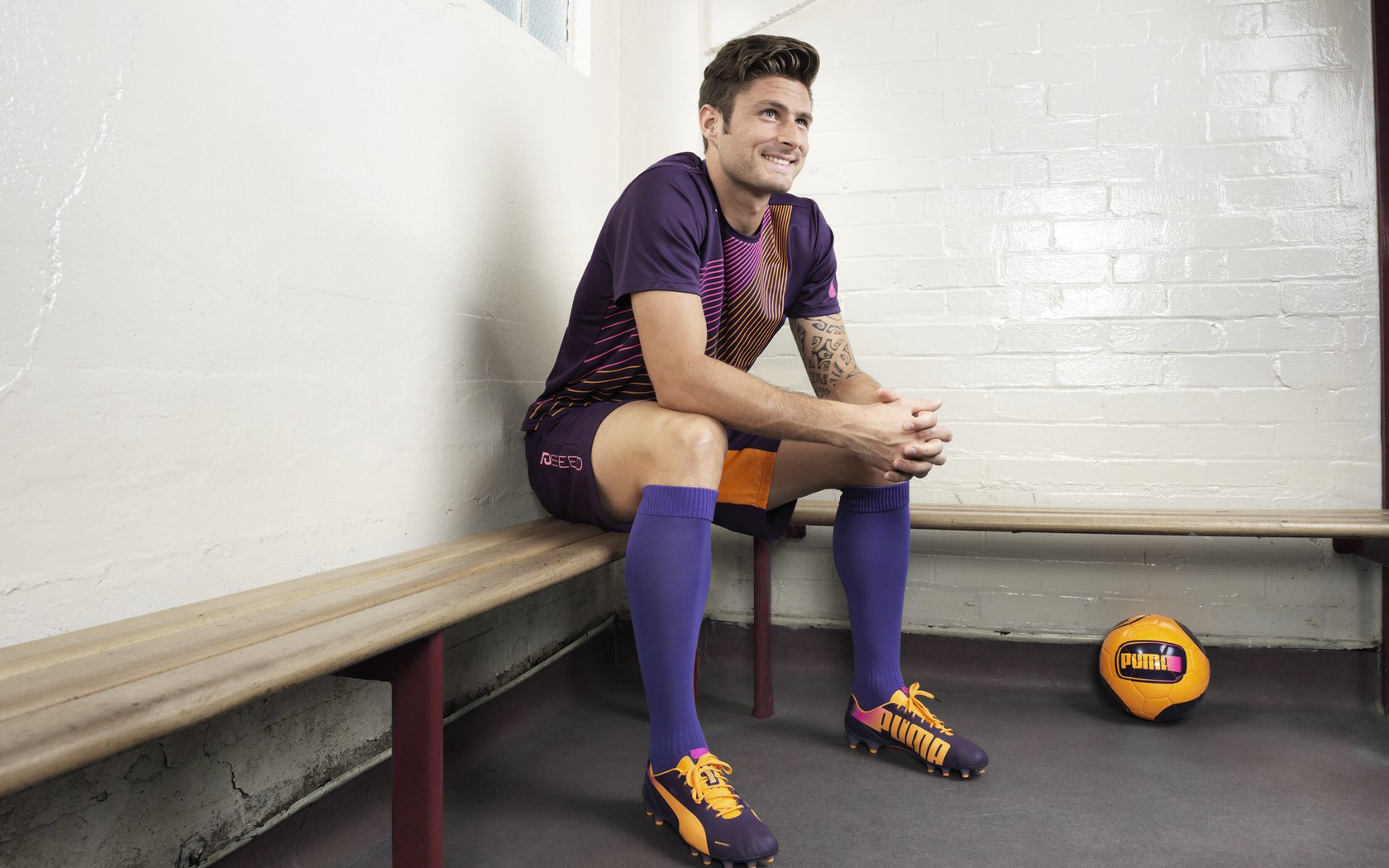 羽毛球最新战报！德国队迎战中国队，激战正酣，豪门对决再度上演